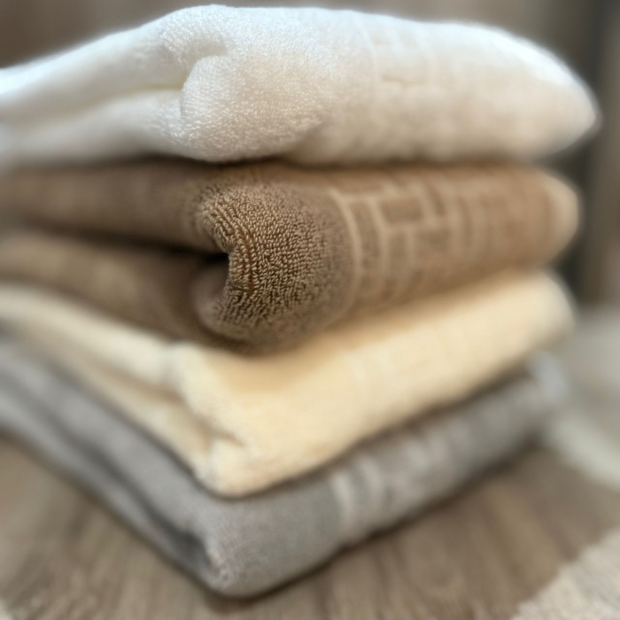 Kit 4 Toalhas Rosto Kaki/Branca/Marfim/Cinza Super Soft Macia - Imagem 3