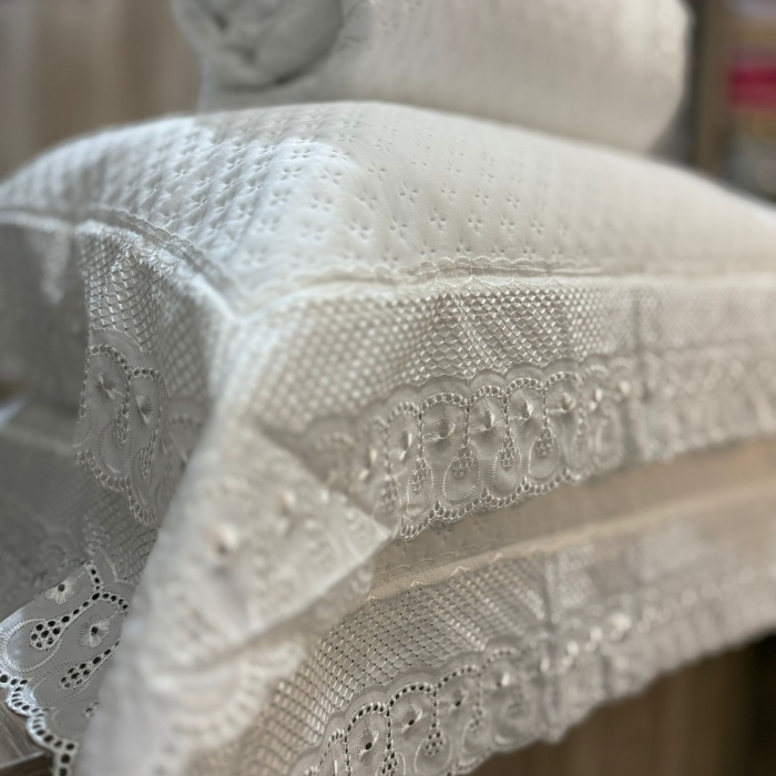 Kit Cobre-leito Com Bordado Inglês Branco Casal 2,20mx2,40m - Imagem 2