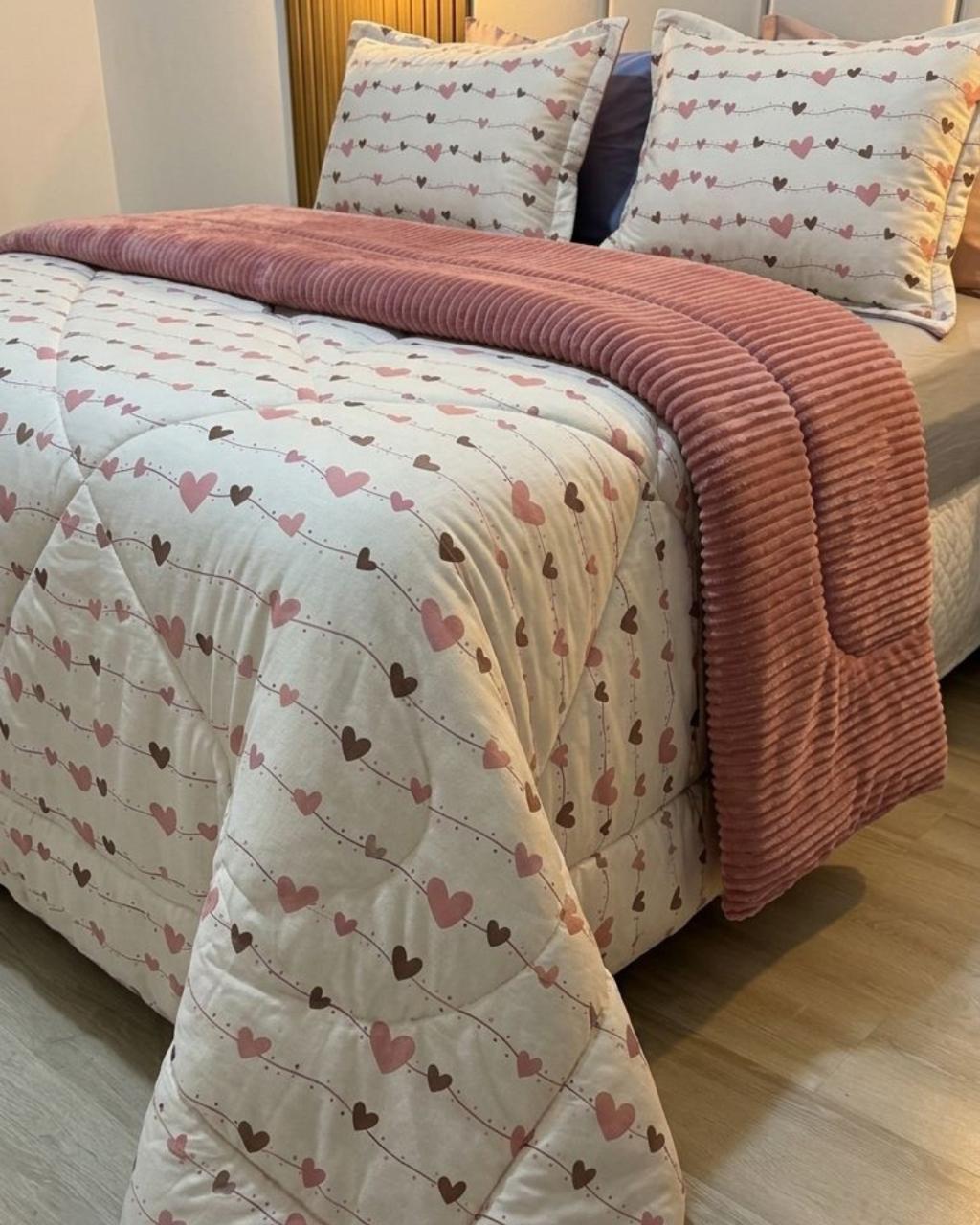 Kit Coberdrom Malha com Plush Coração Queen 2,40x2,60 - Imagem 2