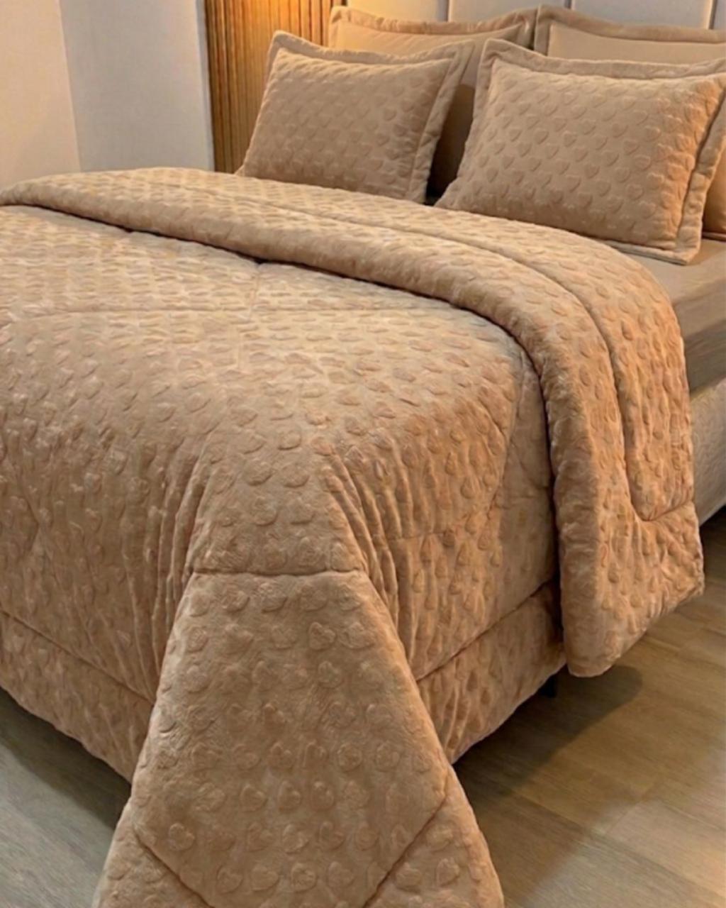 Kit Coberdrom Plush Bege Corações Queen 2,40x2,60