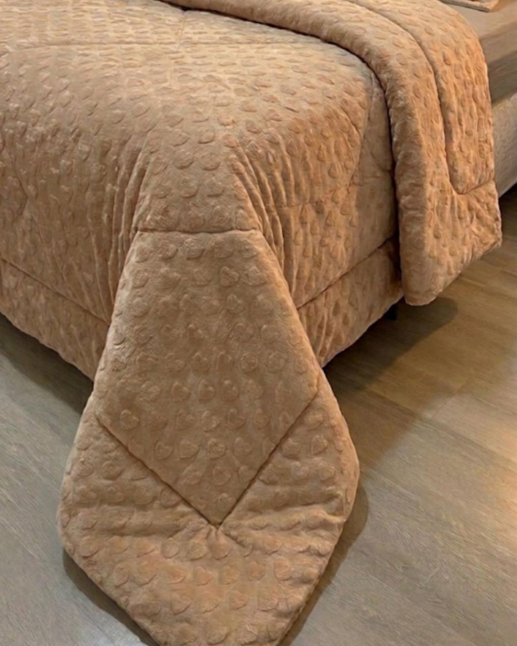 Kit Coberdrom Plush Bege Corações Queen 2,40x2,60 - Imagem 5
